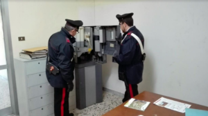 Crispano, baby gang si introduce al Galileo Galiei per rubare, fermati dai carabinieri