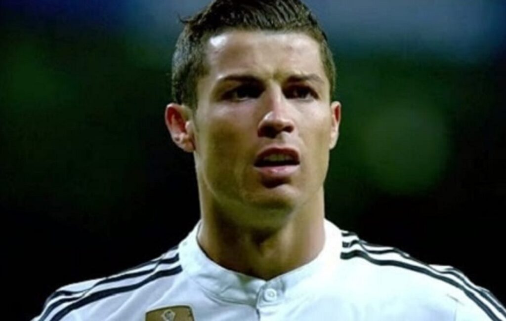 Cristiano Ronaldo, foto negli spogliatoi con il figlio di Allan