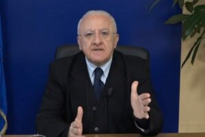 Grande successo sui social per il Presidente della Regione Campania:"Tutti pazzi per De Luca"