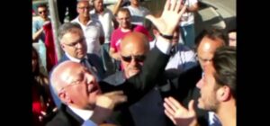 De Luca, voce grossa tra i disoccupati: "Vi raccontano palle, ecco la situazione"