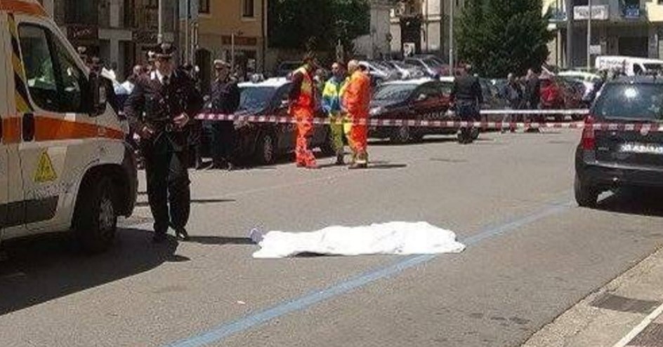 donna precipita nel vuoto san cipriano d'aversa