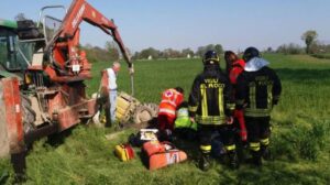 travolto da trattore