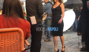 Emilia Clarke a Napoli, l'attrice del Trono di Spade in città per lo spot D&G