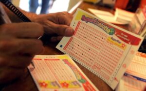 Napoli fortunata, indovinato un "5" al Superenalotto: vinti 33mila euro