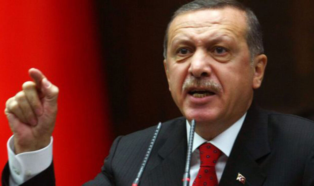 Erdogan, tra curdi e Isis si arresta il potere del Sultano: ecco perché la Turchia è sotto attacco