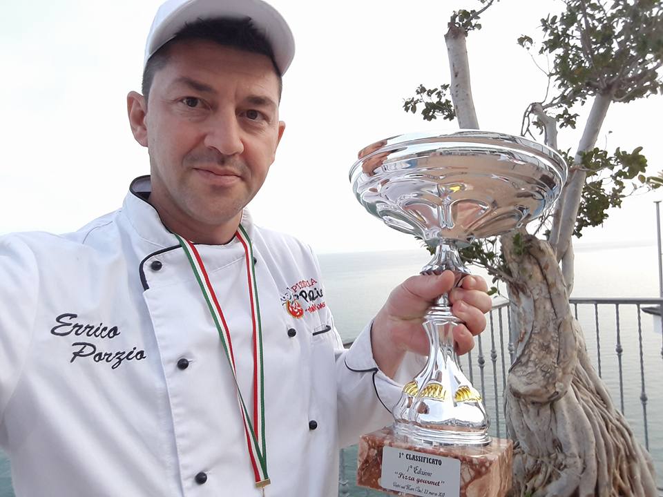 Errico Porzio vince il premio pizza gourmet HoReCoast 2017