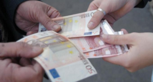 cmq non è xnon voler essere disponibile figurati siamo una squadra...ma non trovo giusto che chi lavora nel week debba lavorare di piu xke cè chi non lavora... a loro sono 10 a noi 12 a salire quindi è chiaro che una xsona puo tranquillamente farli io la vedo csi..a dopo