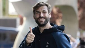 Napoli, dopo Lozano ecco Llorente per l'attacco