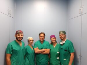 Napoli, straordinario intervento alle ovaie su 15enne: "La giovane aveva subito un trapianto di cuore"