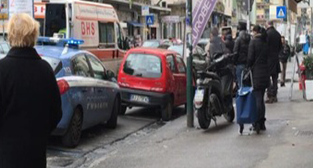 Fuorigrotta, accoltellato un 44enne pregiudicato: aggressore in fuga