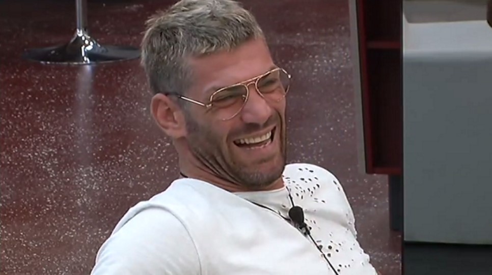 Gf vip, battuta infelice di Clemente Russo: l'immediata reazione sui social