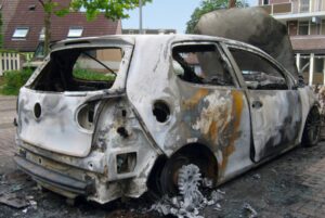 Giallo a Maddaloni: trovato il cadavere di un uomo bruciato