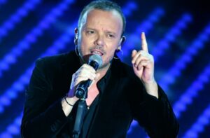 Gigi D'Alessio dopo il Festival di Sanremo attacca tutti Gigi D'Alessio dopo il Festival di Sanremo attacca tutti