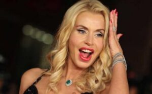 Gigi D'Alessio e i debiti, tutta la verità di Valeria Marini