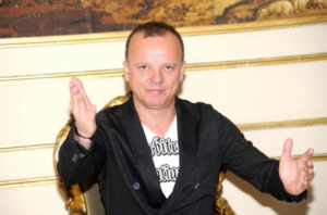 Gigi D'Alessio innamorato di Anna Tatantelo, la riempie di complimenti