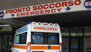 Giugliano, giovane donna tenta il suicidio: è in grave condizioni