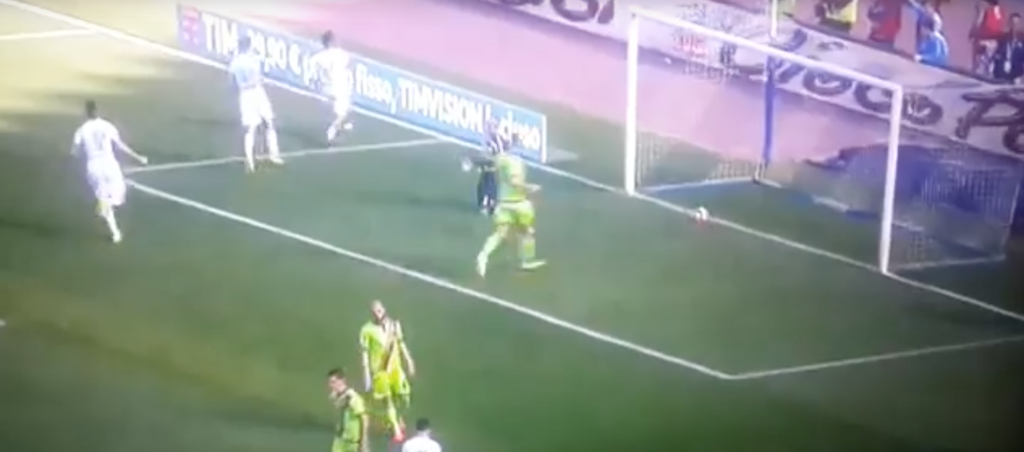 Gol di Insigne, il Napoli sblocca il risultato: azzurri in vantaggio sul Crotone