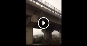 Grave perdita idrica sul ponte: pericolo crollo tra Monterusciello e Quarto