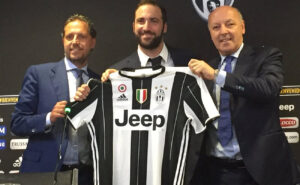 Gonzalo Higuain firma la prima vittoria della Juventus in campionato