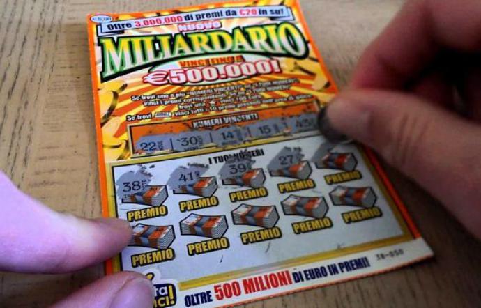 Castellammare, vincita al Gratta e Vinci