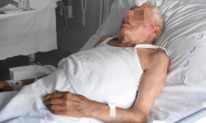 Il padre vuole vendere la barca e il figlio lo manda in ospedale