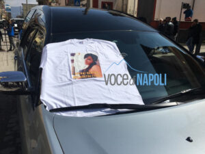 Funerali di Imma Villani, cori e applausi per la donna uccisa dal marito