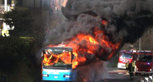 In fiamme bus di pellegrini diretto a San Giovanni Rotondo: tutti salvi