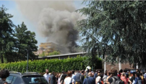 incendio scuola pomigliano d'arco