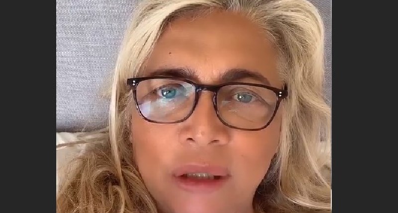 Incidente per Mara Venier, brutta caduta per la conduttrice: "Devo farmi benedire"