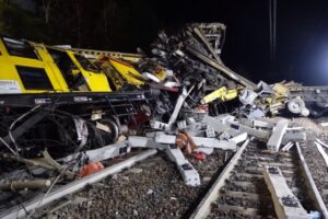 Incidente sulla linea ferroviaria del Brennero, i due operai morti sono della Campania