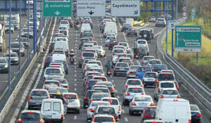 Incidente sulla tangenziale, traffico bloccato dal Vomero in direzione Capodichino