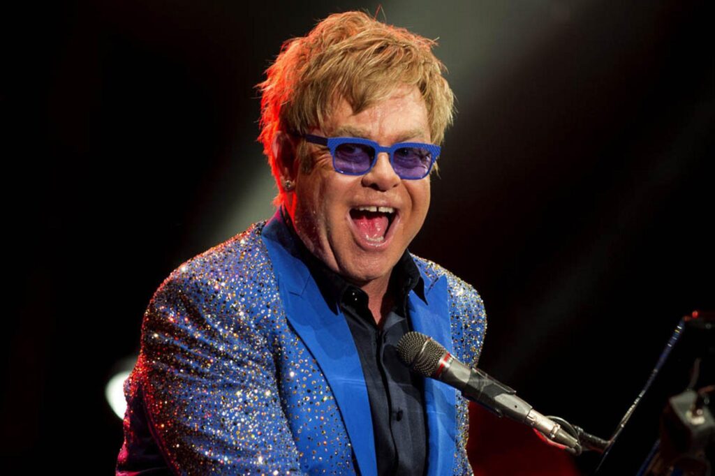 Infezione mortale, paura per Elton John: cancellati i prossimi concerti