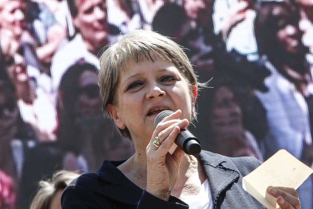 Intervista a Rita Bernardini: "Poggioreale e Secondigliano? Un disastro, come la giustizia italiana"