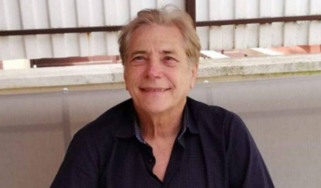 La dedica di Nino D'Angelo al suo pubblico: "Mi manca il calore di un vostro abbraccio"