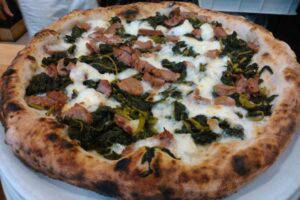pizza-salsicce-e-friarielli-