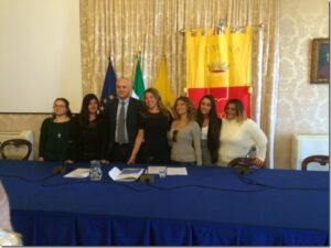 La storia di Anna Carbone, quando la creatività supera i disagi sociali