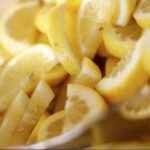 Limoncello di Sorrento: la ricetta per prepararlo in casa