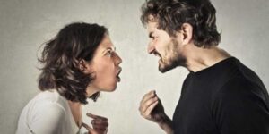 Marcianise, famiglia a processo: donna accusa di essere stata costretta a fare pace col marito