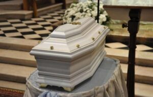 Lutto a Lusciano, muore Emanuele, aveva solo 6 anni