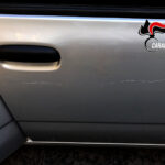 Napoli, negano i soldi al parcheggiatore: trovano l'auto danneggiata