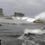 Meteo a Napoli, sarà una domenica di pioggia: rischio temporali in città