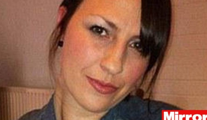 Mamma 39enne fa sesso con 6 compagni di scuola del figlio, finisce in manette