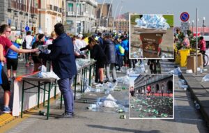 Napoli, lo 'scempio' lasciato dalla maratona: "Altro che green e plastic free"