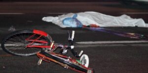 Marcianise, ha un malore in auto, investe e uccide una donna