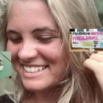 Melissa, fiori e striscione dei compagni di scuola: "Brillerai per sempre"