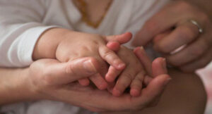 Meningite, i 30 casi in campania del 2016 e i sintomi a cui fare attenzione