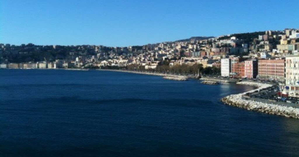 Meteo di Natale a Napoli: con l'alta pressione si alzano le temperature Meteo di Natale a Napoli: con l'alta pressione si alzano le temperature