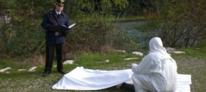 Mistero a Giugliano, trovato senza vita un noto parrucchiere: scatta l'indagine