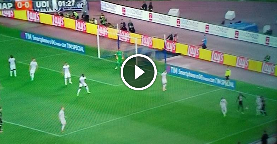 Napoli 1 - Udinese 0: Dries Mertens porta gli azzurri in vantaggio