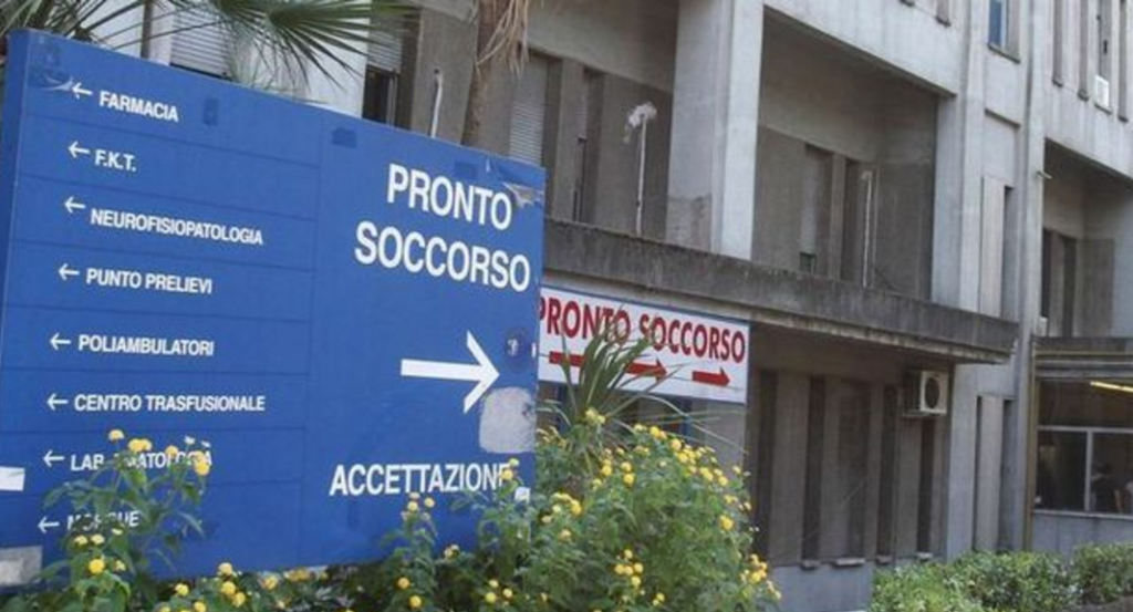 Napoli: 28enne reagisce al tentativo di rapina e viene gambizzato